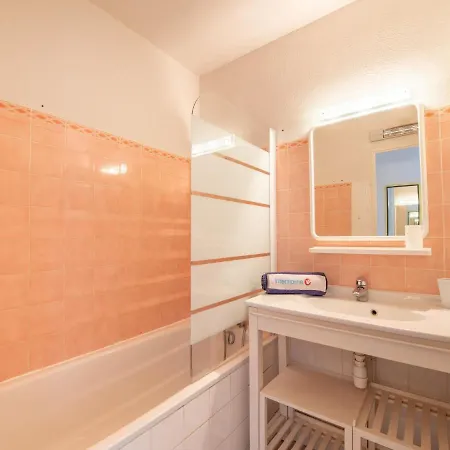 Les Cigalines By Interhome